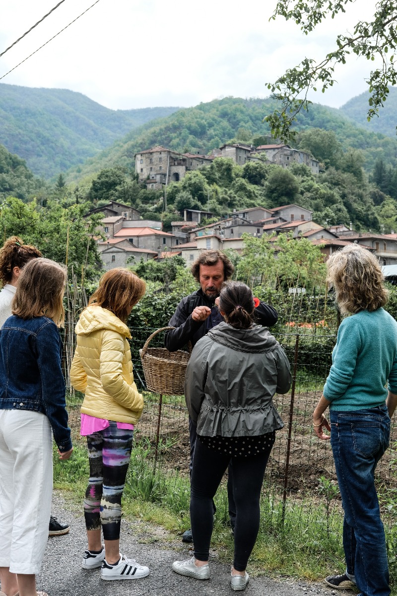 foraging italy